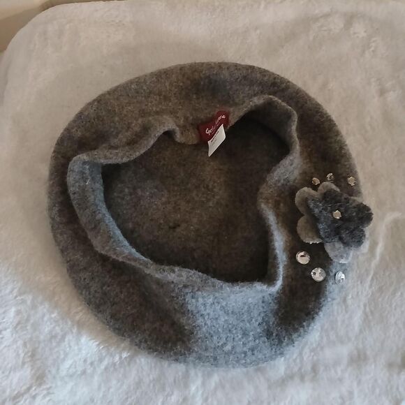Gelso Bianco 100% wool gray beret flower rhinestone made in Italy Old Money Lux main image 7